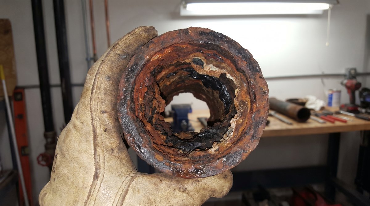 Camera inspection before hydro jetting cast iron drain pipe with heavy scale buildup